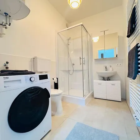 Modern New Eggenberg 1b Appartement Graz